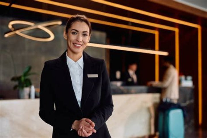 A Hotel Worker is Rating Celebs Based on How Rude They Are