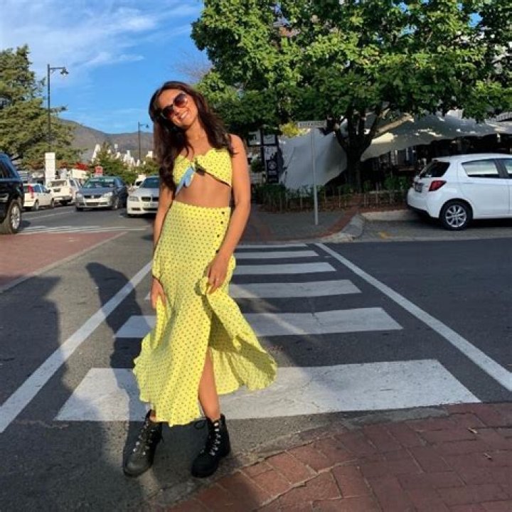 Amy-Leigh Hickman Height, Weight, Age, Facts, Biography