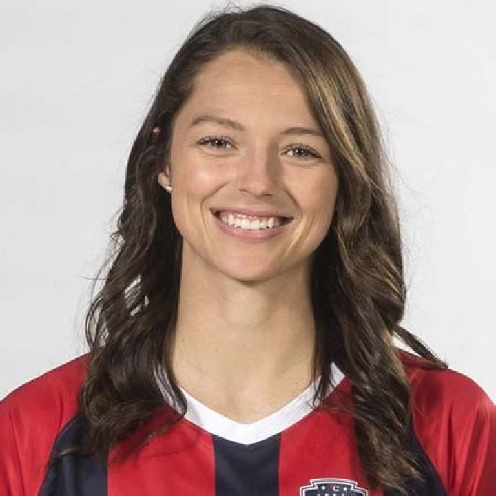 Ashley Hatch Biography- Salary, Net worth, Earnings, Married, Relationship, Career, Husband, Children, Nationality, Family, Soccer