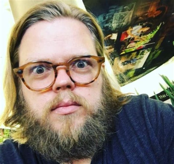 Elden Henson Height, Weight, Age, Girlfriend, Family, Facts, Biography