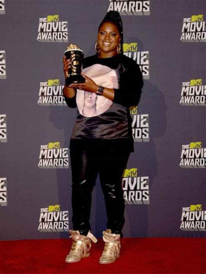 Ester Dean Height, Weight, Age, Boyfriend, Family, Facts, Biography