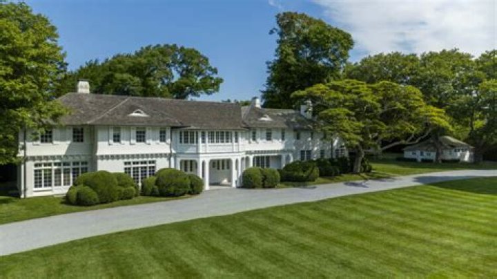 Hedge Fund Manager Buys East Hampton Estate For $147 Million - Most Expensive Sale In US History