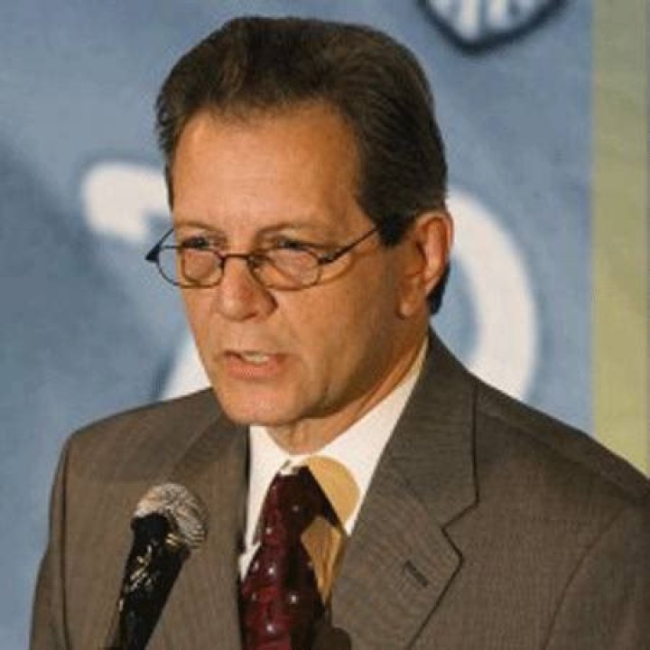 JP Dellacamera Bio - net worth