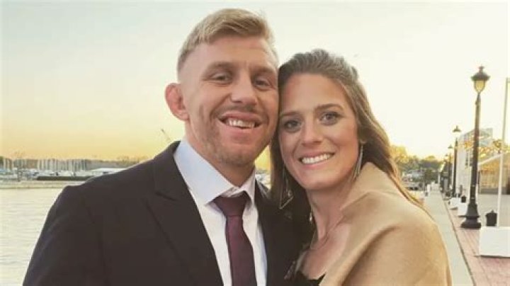Kyle Dake Bio - salary, net worth, career, earnings, married, relationship, wife, children, affair, age, height, family, biography