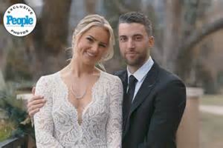 Lindsey Horan is in romantic relationship with her boyfriend and has an estimated net worth over $2 million.