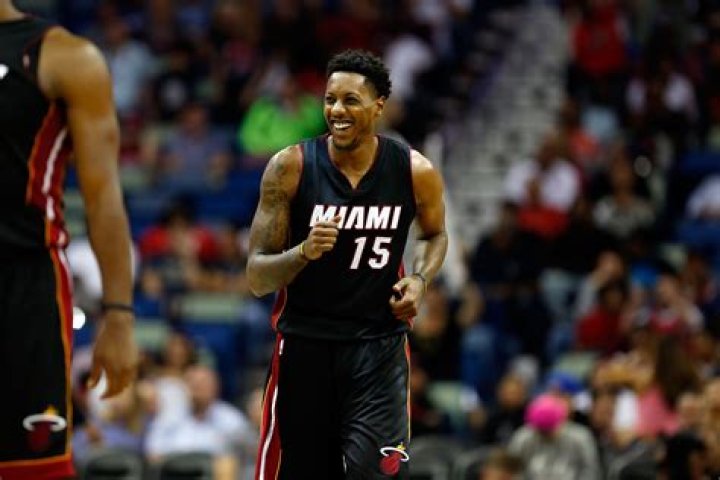 Mario Chalmers Biography- MLB player, Salary, Contract, Earnings, Net worth, Stats, Married, Relationship, Wife, Children, Affair, Age, Height, Family