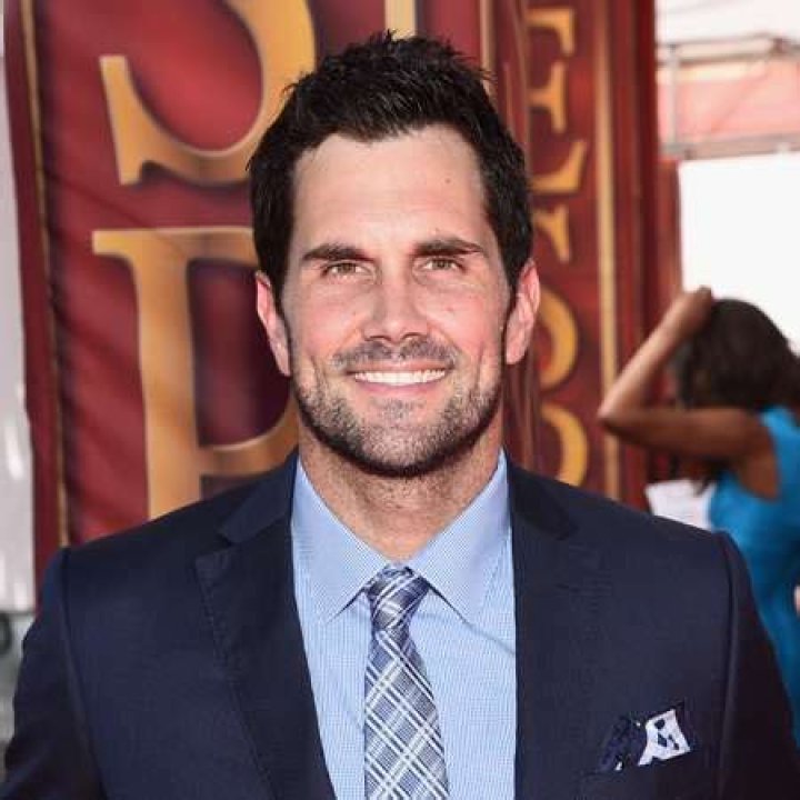 Matt Leinart, biography, bio, wiki, American football quarterback, salary, net worth, studio analyst