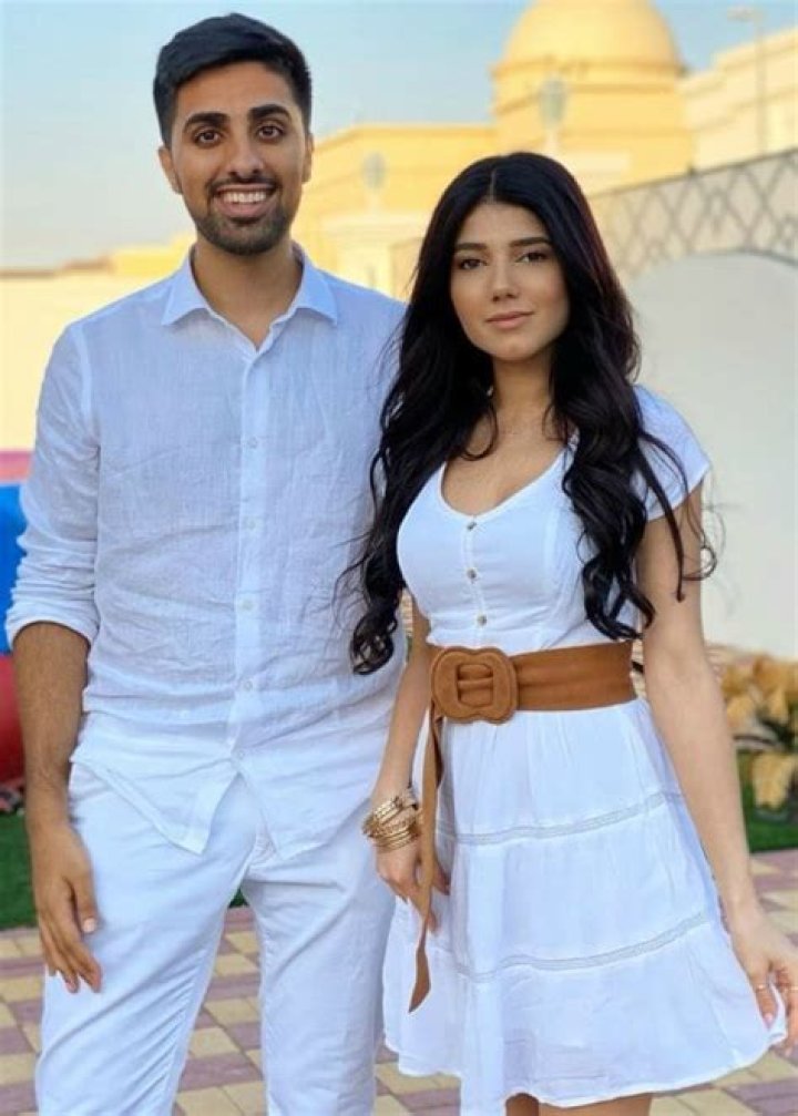 Mo Vlogs Height, Weight, Age, Girlfriend, Family, Facts, Biography