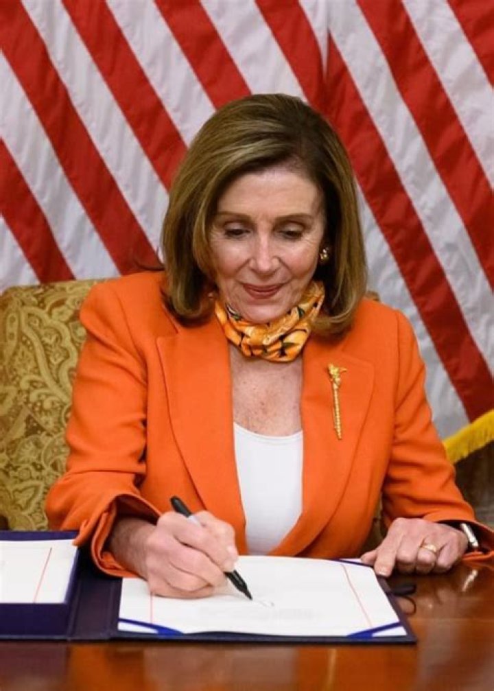 Nancy Pelosi Height, Weight, Family, Facts, Education, Biography
