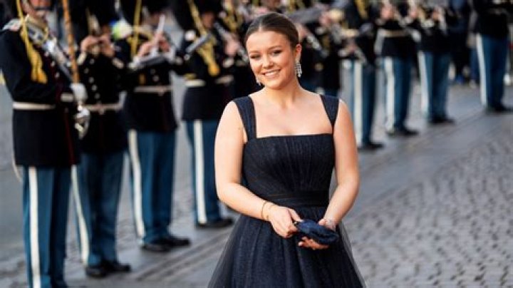 Queen Mary of Denmark Height, Weight, Age, Body Statistics