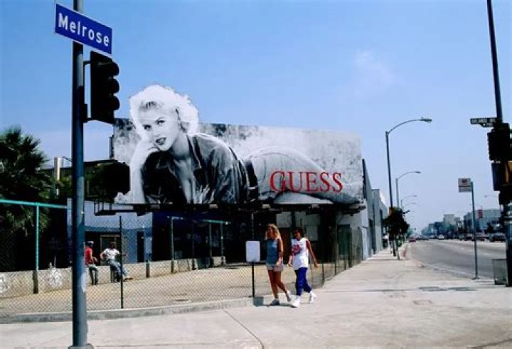 Remember When Anna Nicole Smith Married A 90-Year-Old Billionaire? She Fought All The Way To The Supreme Court Over An 8% Stake In Koch Industries