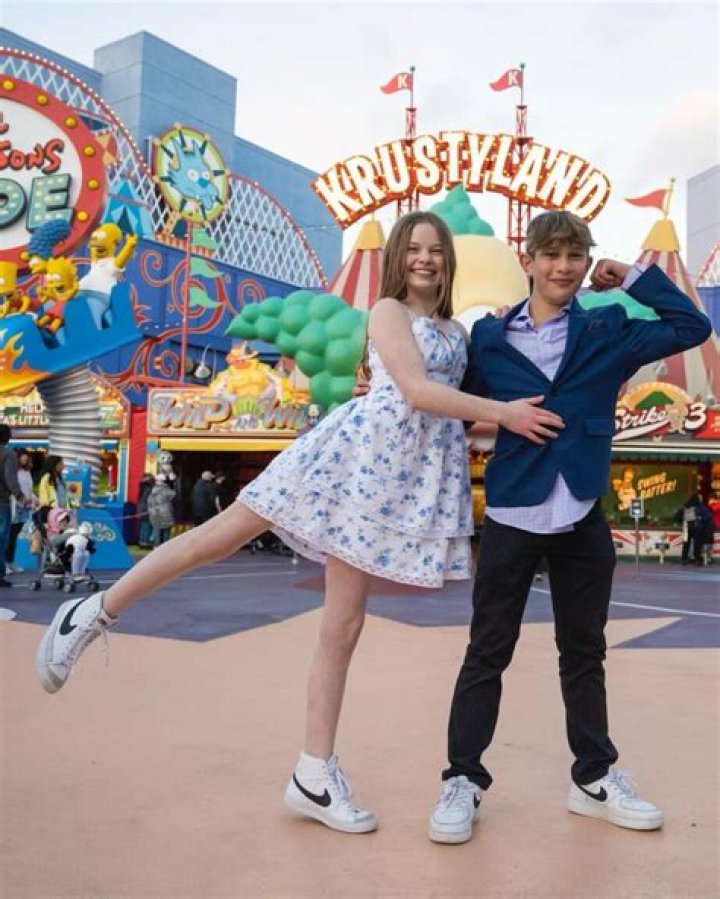 Renae Ayris Height, Weight, Age, Body Statistics