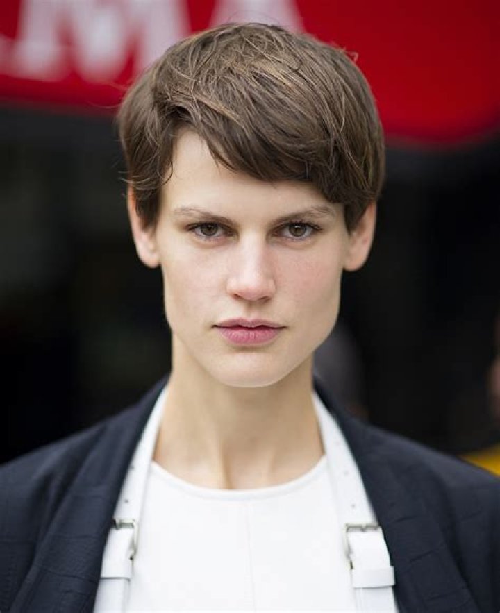 Saskia de Brauw Height, Weight, Age, Body Statistics