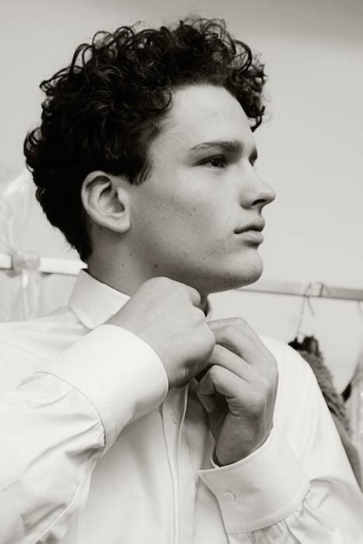 Simon Nessman Height, Weight, Age, Girlfriend, Family, Facts, Biography