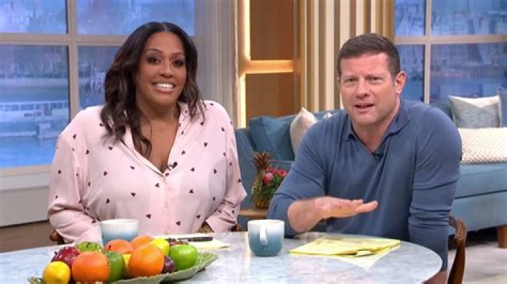 Who is Alison Pill Dating Now