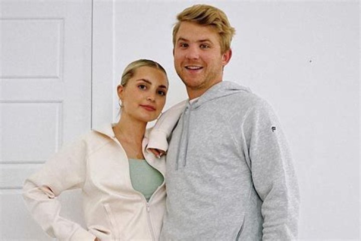 Who is Aspyn Ovard Dating Now