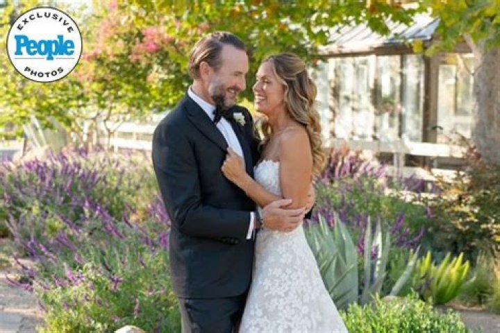 Who is Christine Ouzounian Dating Now?