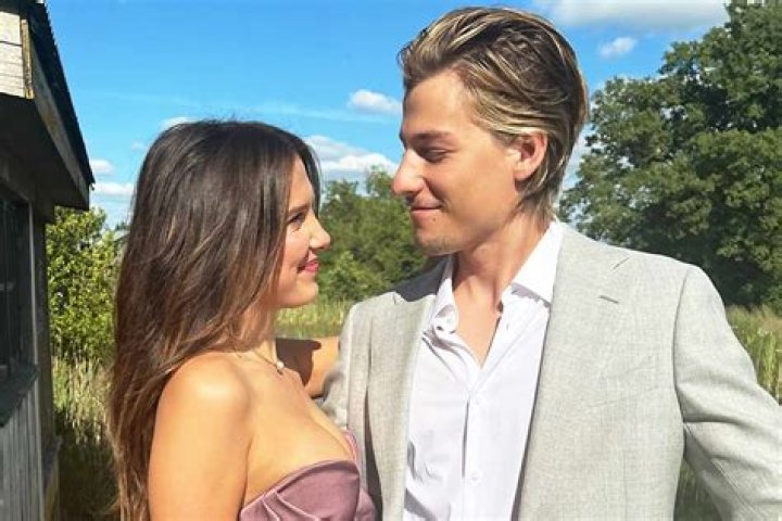 Who is Jake Abel Dating Now