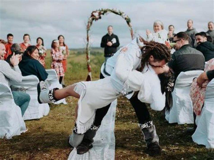 Who is Jesse Camp Dating Now