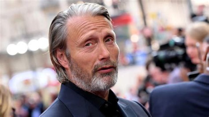 Who is Lars Mikkelsen Dating Now?