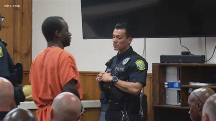 Who is Logan Grove Dating Now