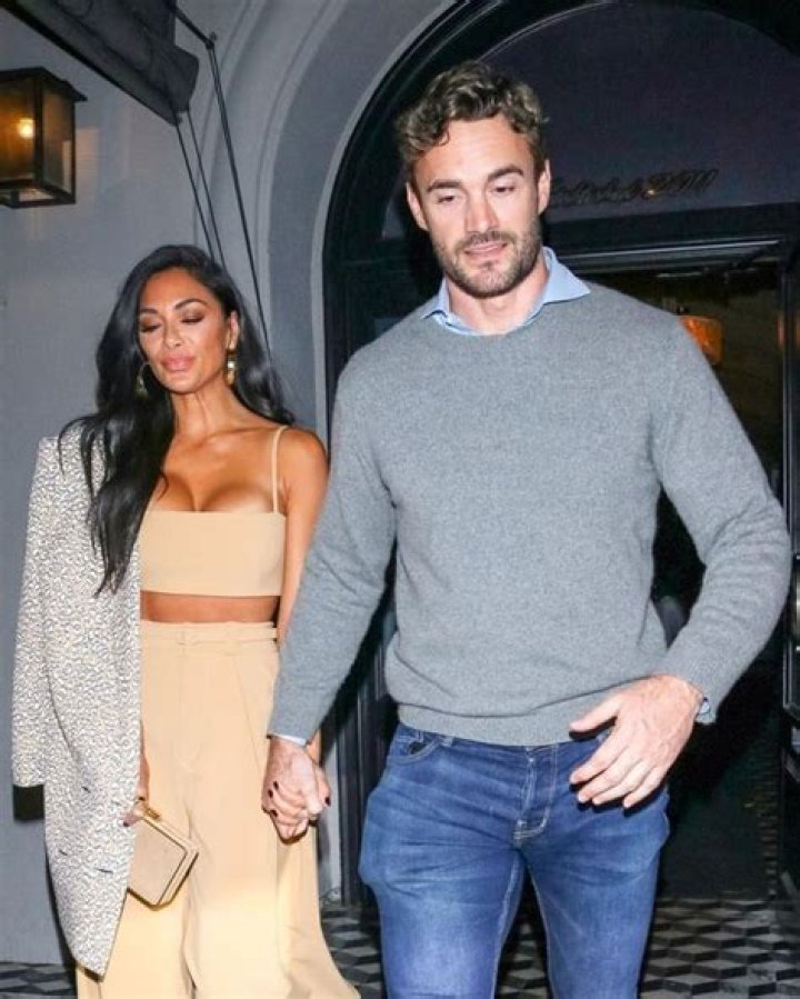Who is Nicole Scherzinger Dating Now?