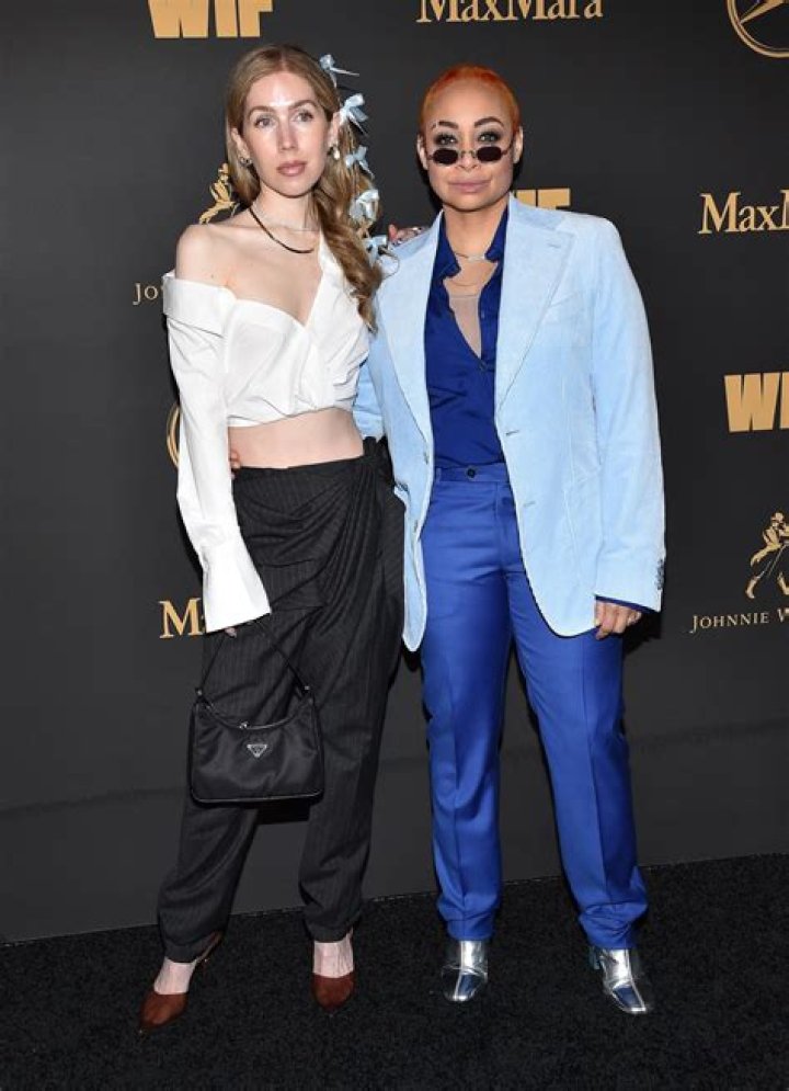 Who is Ravon M Dating Now?