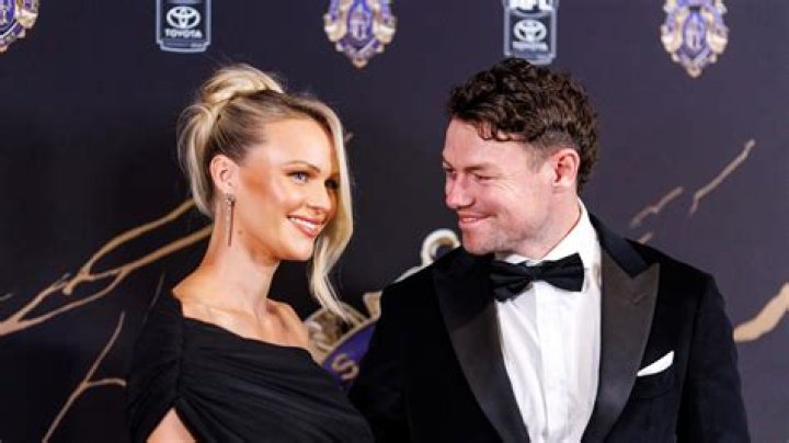 Who is Tess Masazza Dating Now?