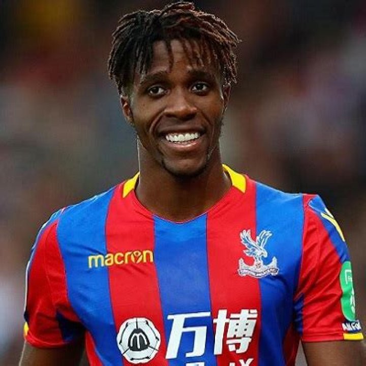 Wilfried Zaha Net worth, Salary, Transfer News, Contract, Girlfriend, Children, Age